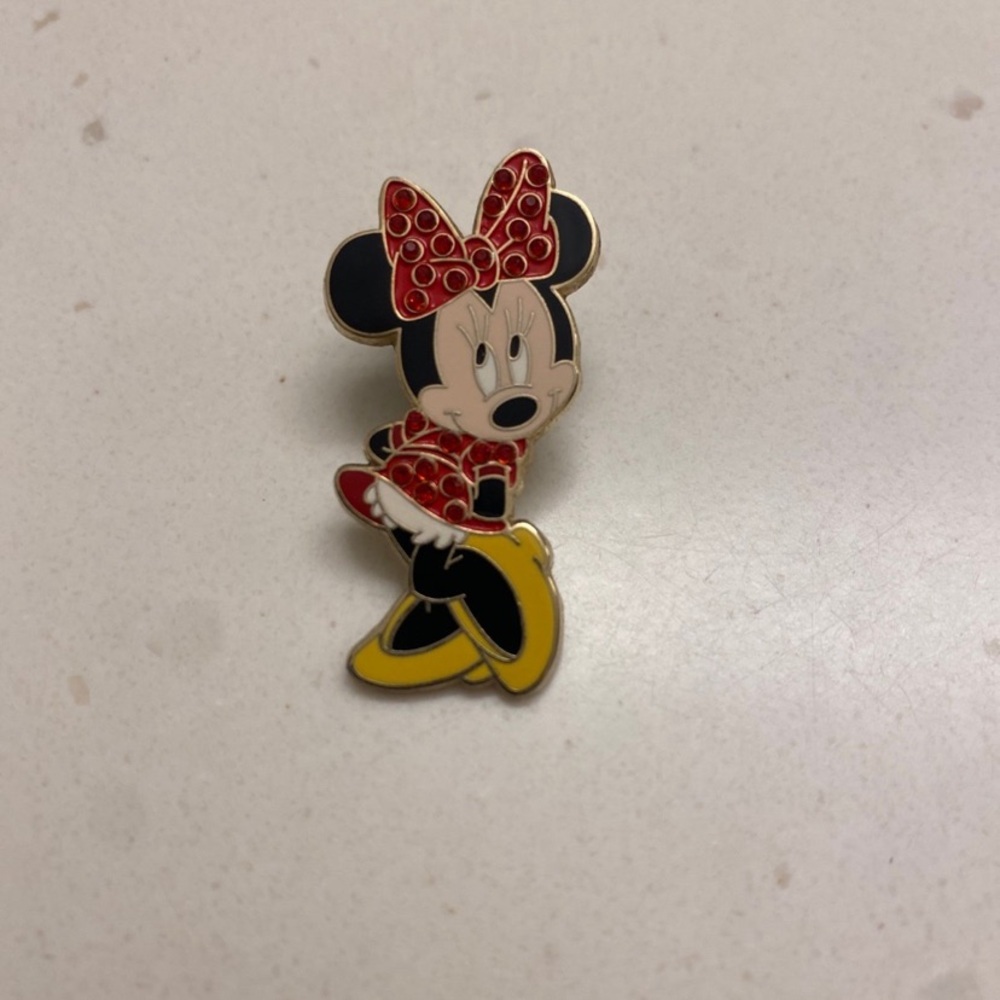 2007 Minnie Mouse Pin with Gems